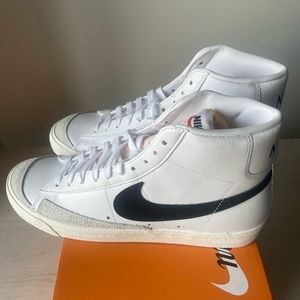 New Nike Blazer Mid ‘77 Vintage Sneakers